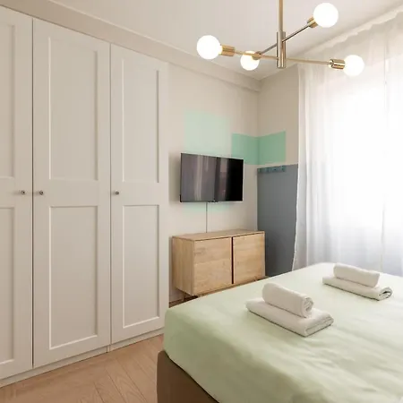 Bdc - Tender 2bdr At Navigli Area Apartment Milan