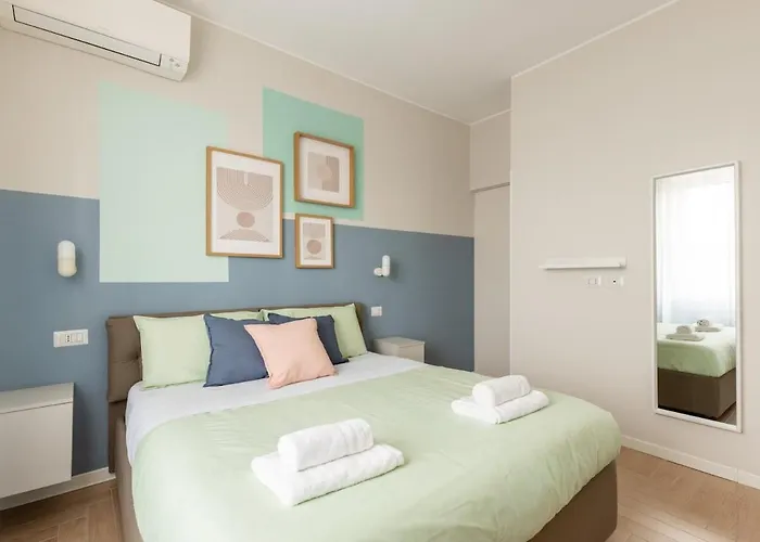 Bdc - Tender 2bdr At Navigli Area Apartment *